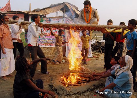 Arthibaba, Politician in the making