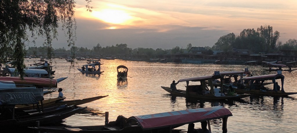 Srinagar’s Signature Dal&nbsp;Lake